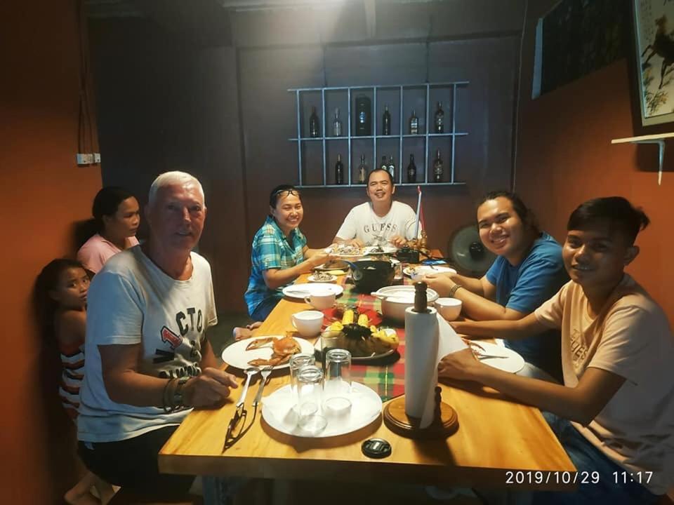 Laguno Hostel And Guest House Moalboal Ngoại thất bức ảnh