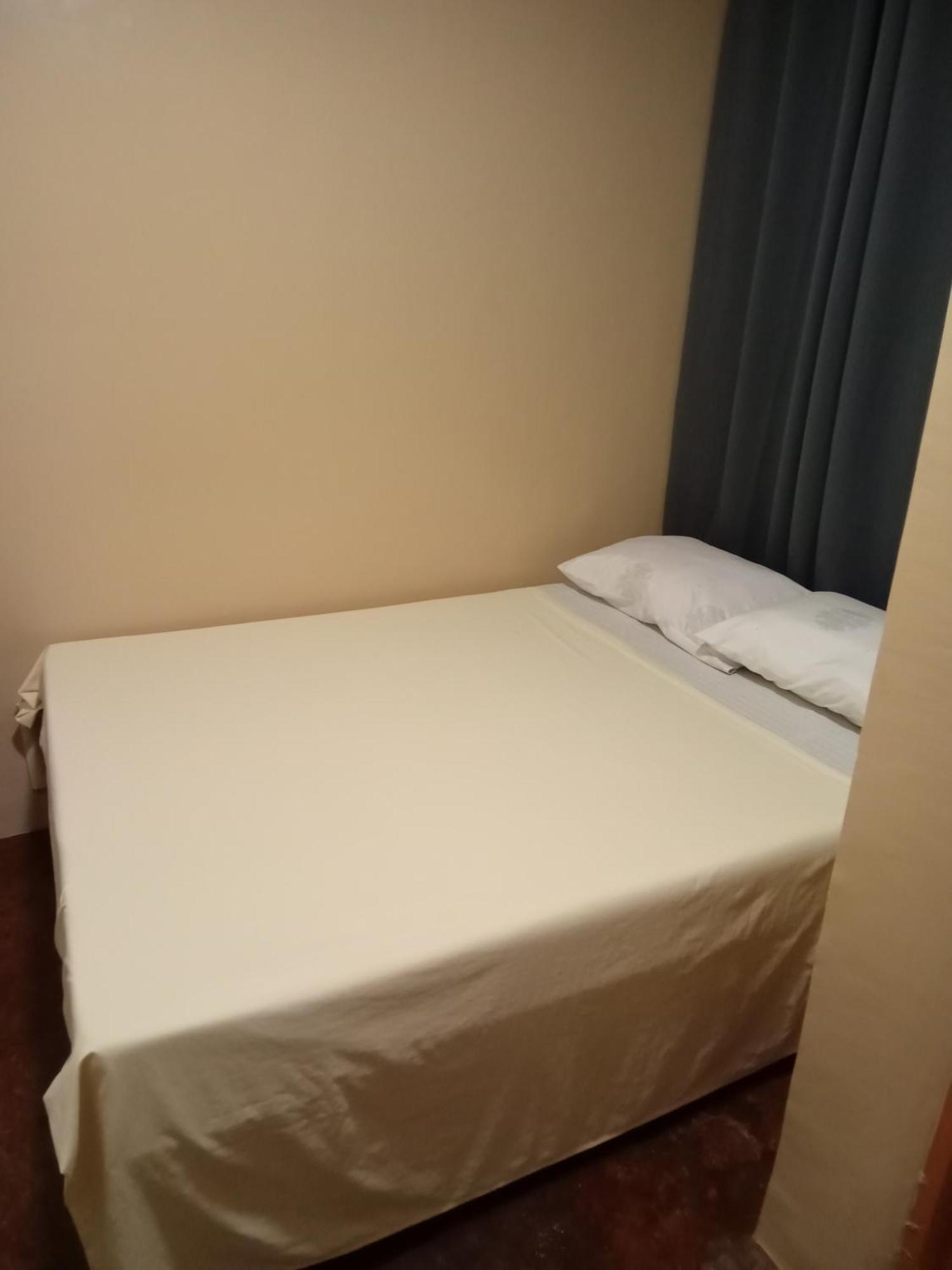 Laguno Hostel And Guest House Moalboal Ngoại thất bức ảnh