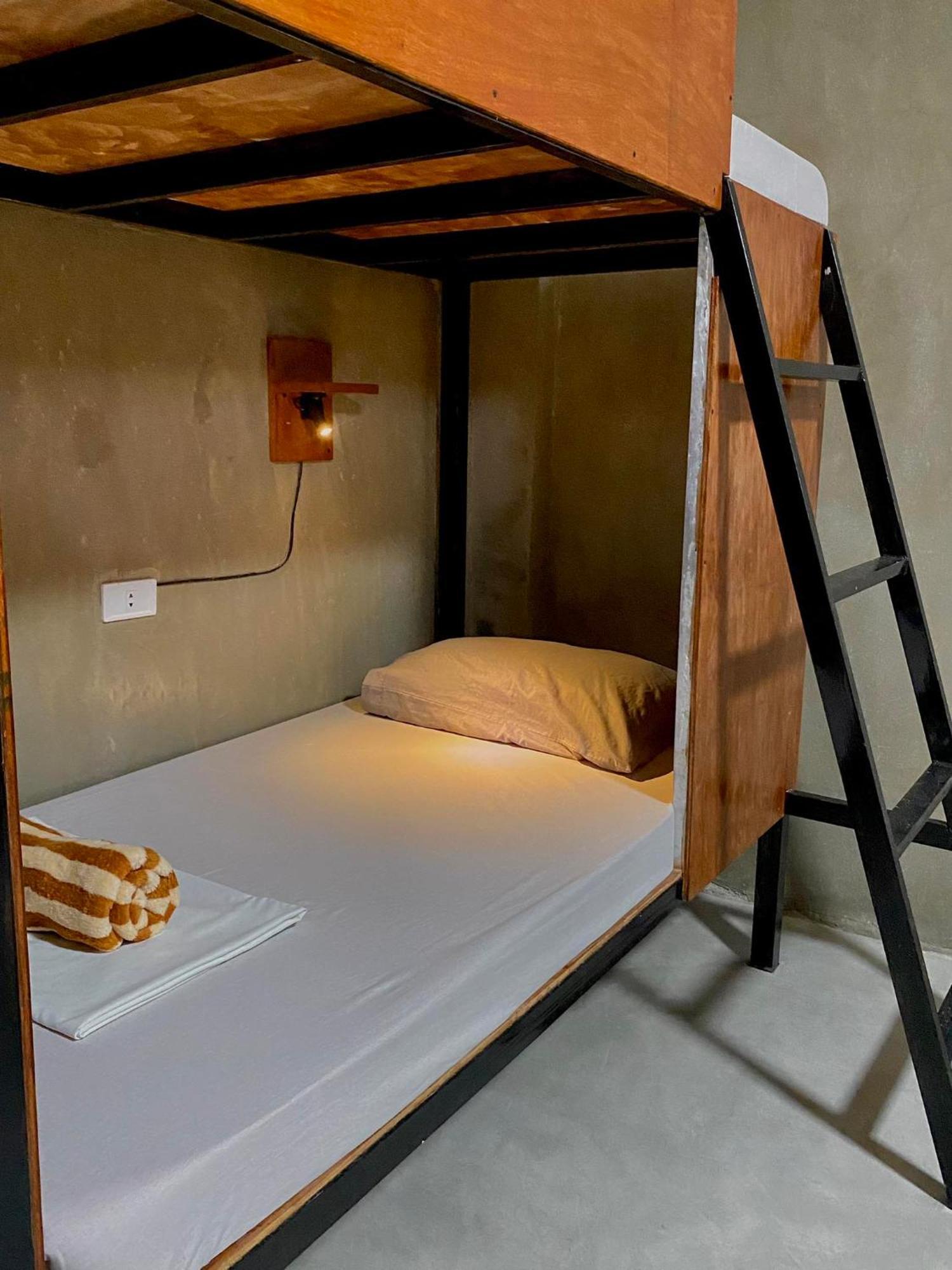 Laguno Hostel And Guest House Moalboal Ngoại thất bức ảnh